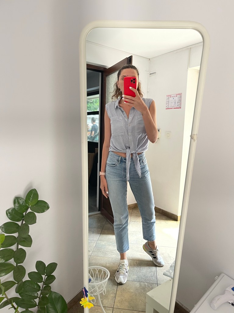 Această imagine are atributul alt gol; numele fișierului este img_3002.jpg